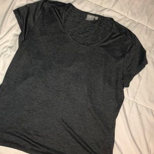 Women’s active top